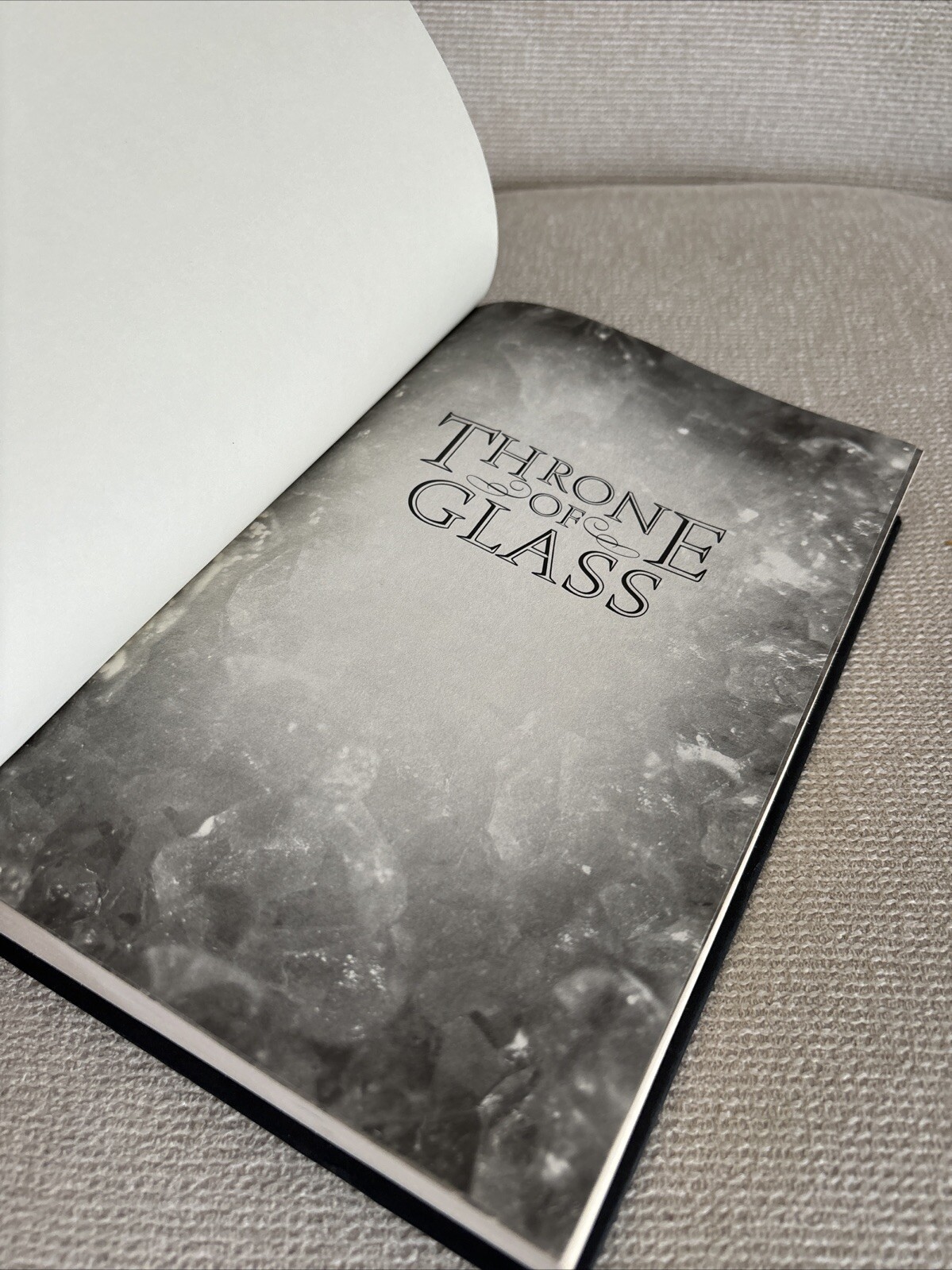 Throne of Glass by Sarah J. Maas (2015, Hardcover)