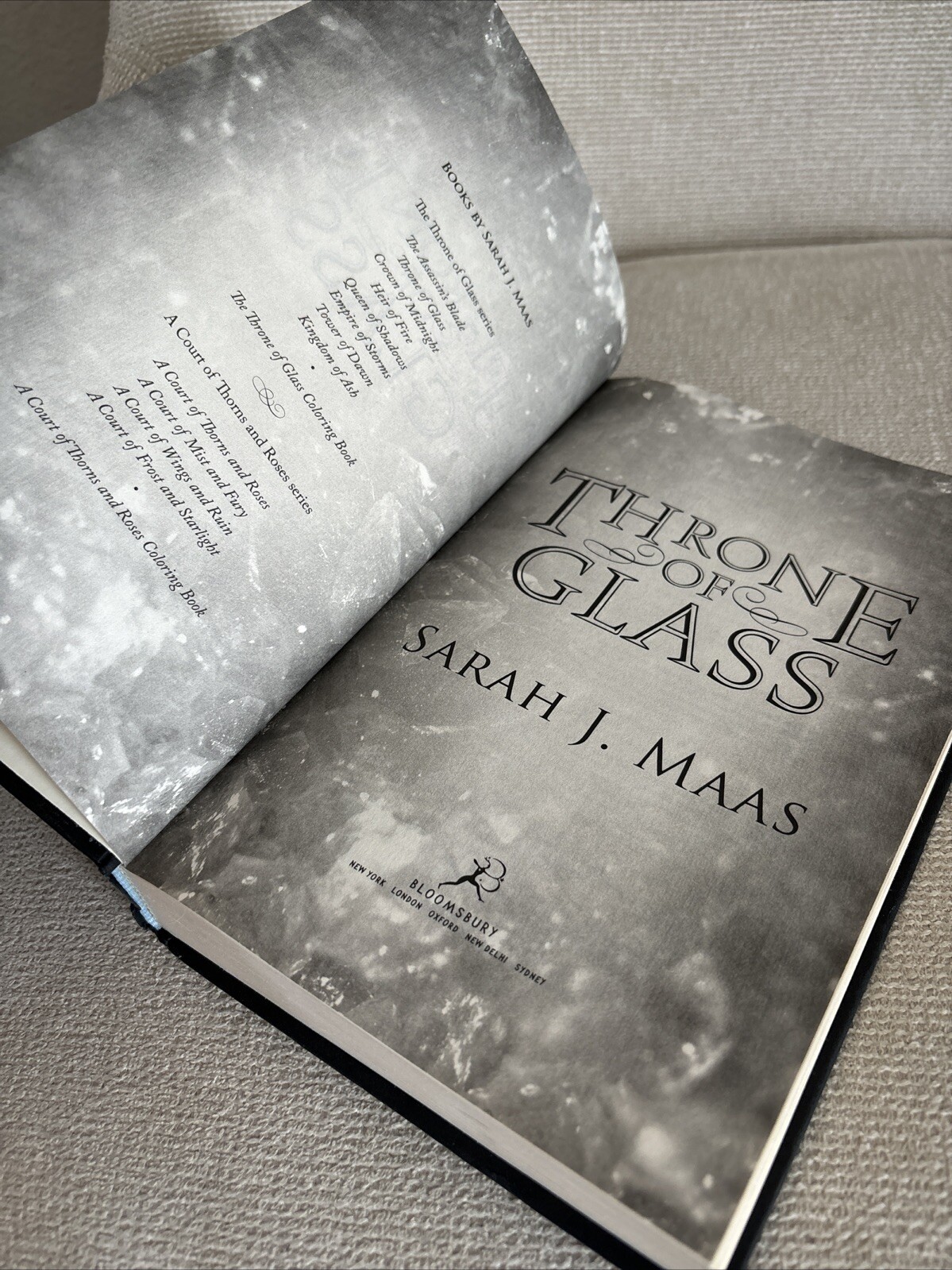 Throne of Glass by Sarah J. Maas (2015, Hardcover)