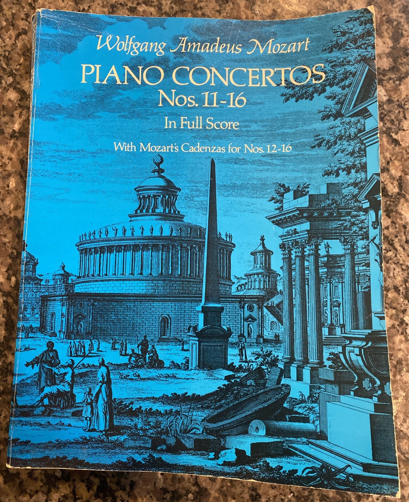 Piano Concertos Nos. 11-16 in Full Score (Dover Music Scores)