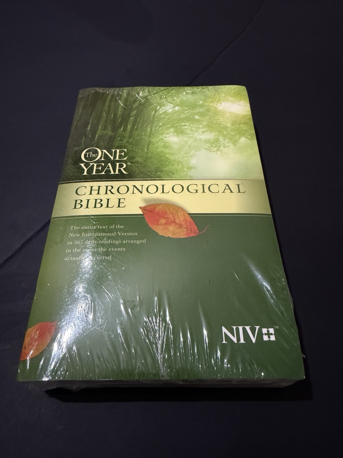 The One Year Chronological Bible NIV Tyndale Hardcover Daily Reading Bible