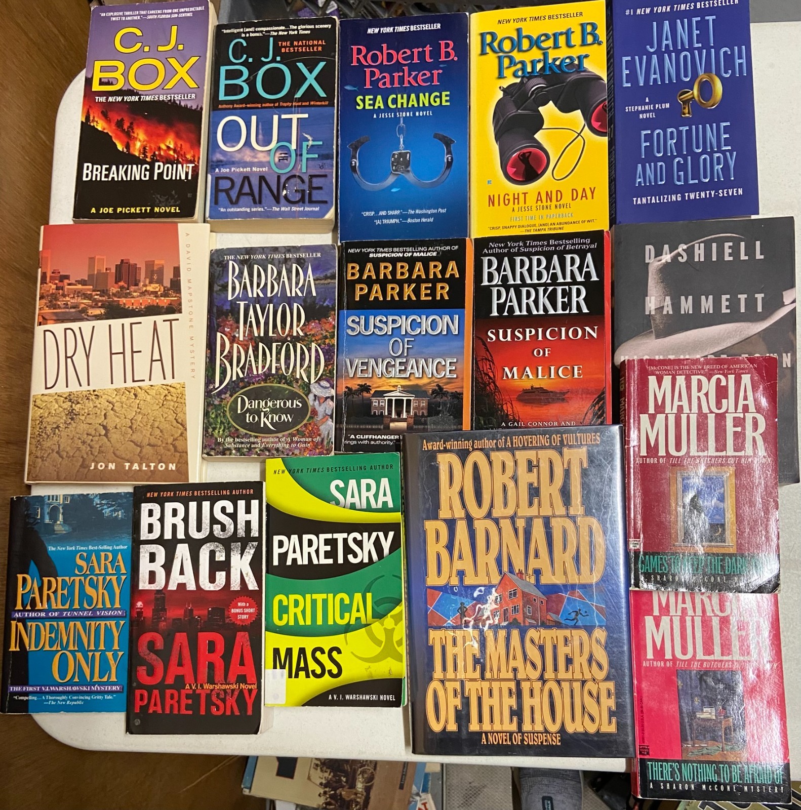 Lot of 16 Mystery Thriller Suspense Fiction Paperback Books by Various Authors