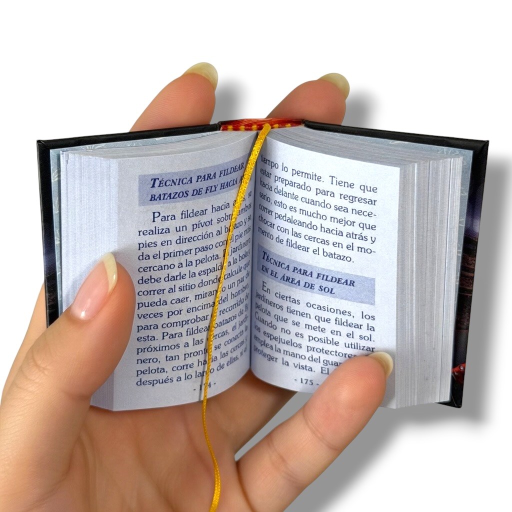 Todo sobre Béisbol mini book Spanish guide easy read hardcover 430 pages 2 x2.6″