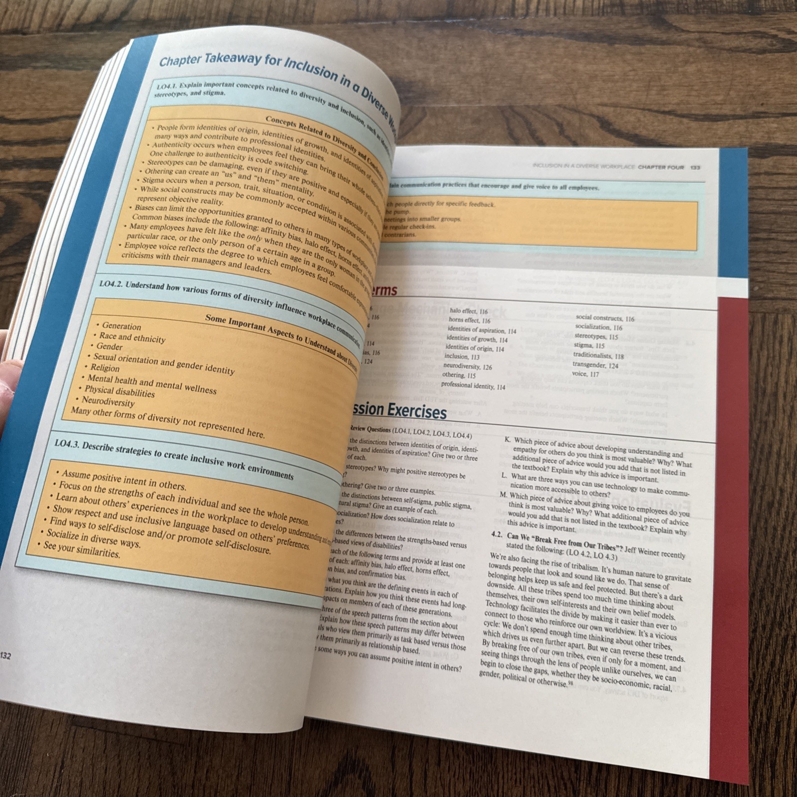Business Communication: Developing Leaders for Networked 5th Preowned
