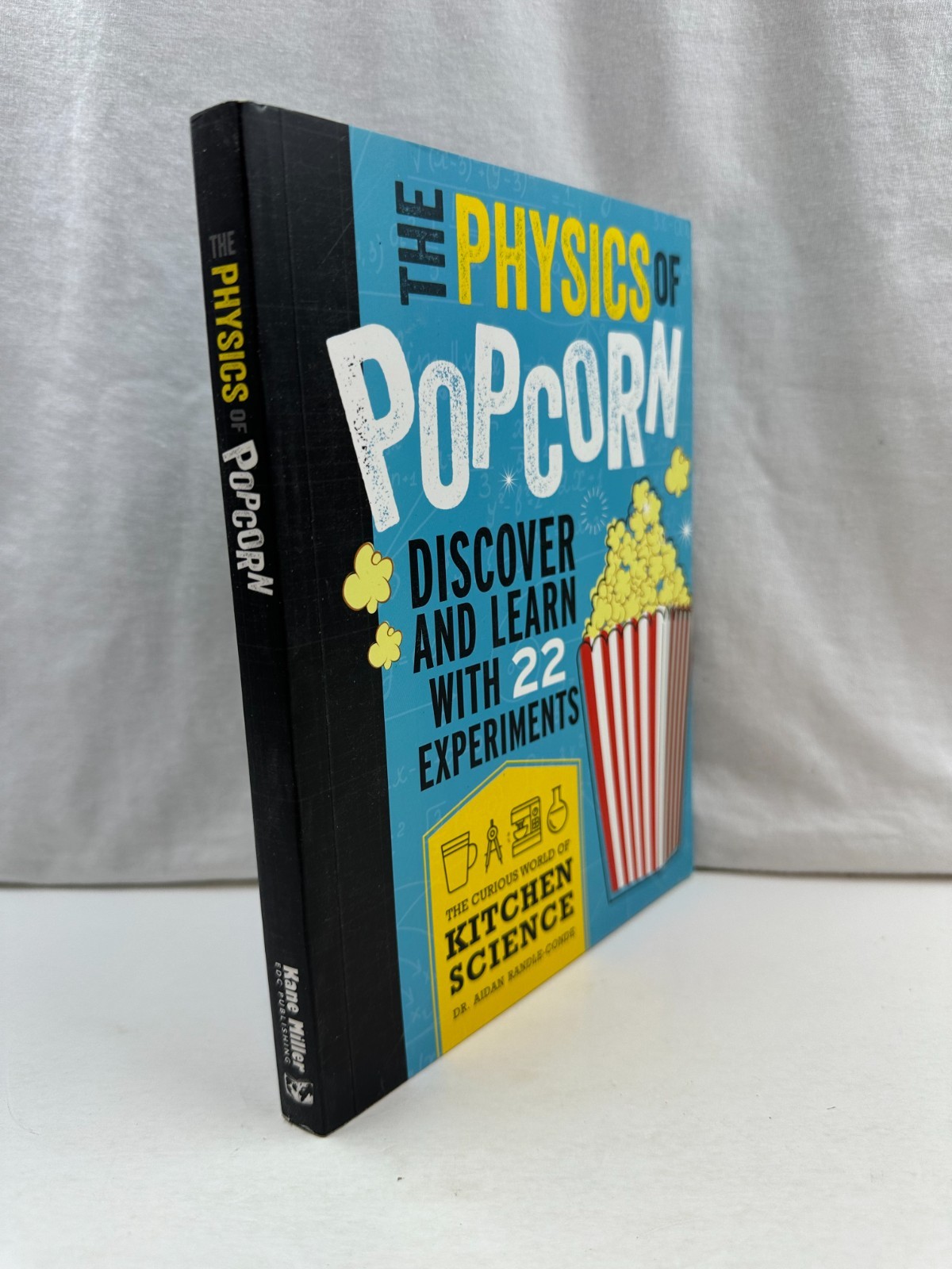 The Physics of Popcorn Aidan Randle-Conde 2020 Softcover GC