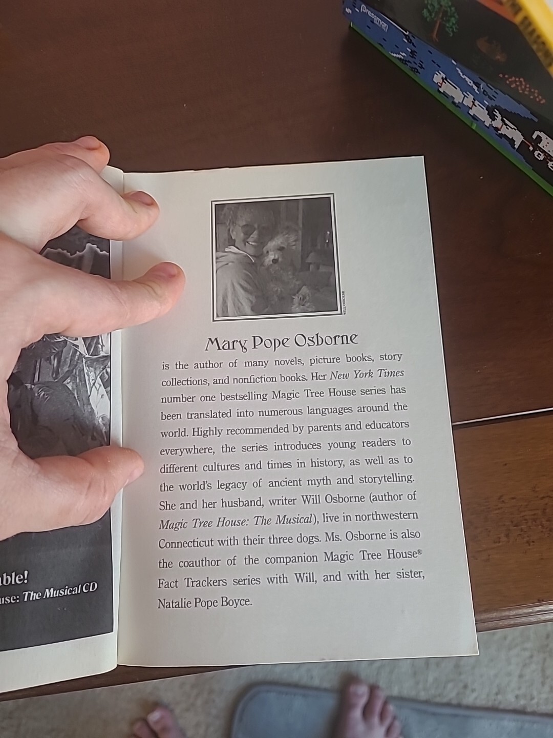 Magic Tree House (R) Ser.: Mummies in the Morning by Mary Pope Osborne (1993,…