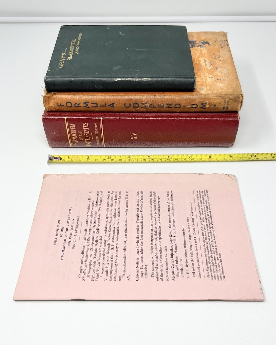 Lot Mixed Antique Vintage Pharmaceutical Drug Reference Science Books 1917-1955