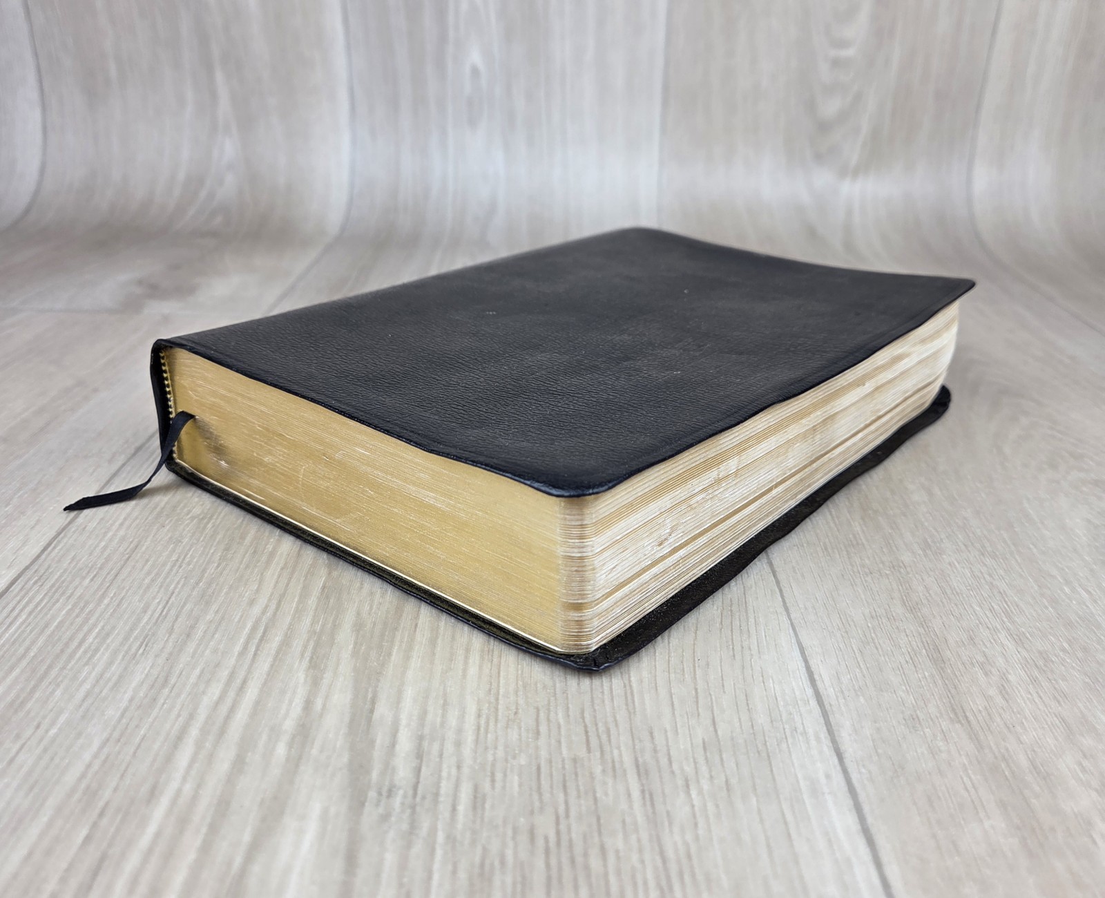 1994 Ryrie KJV Expanded Edition Study Bible Red Letter Moody Black Softcover