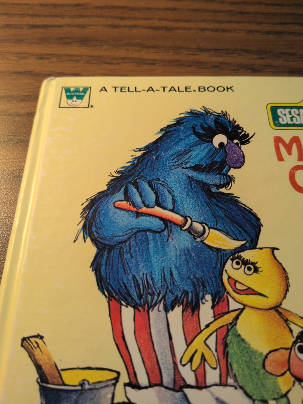 Monsters Come In Many Colors Sesame Street A Tell-A-Tale Book Whitman 1980