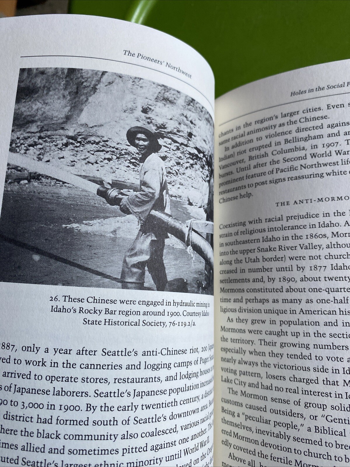The Pacific Northwest : An Interpretive History by Carlos Arnaldo Schwantes…