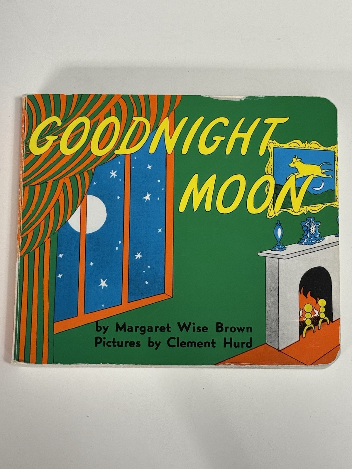 Goodnight Moon Board Book Margaret Wise Brown Clement Hurd Baby Toddler Classic