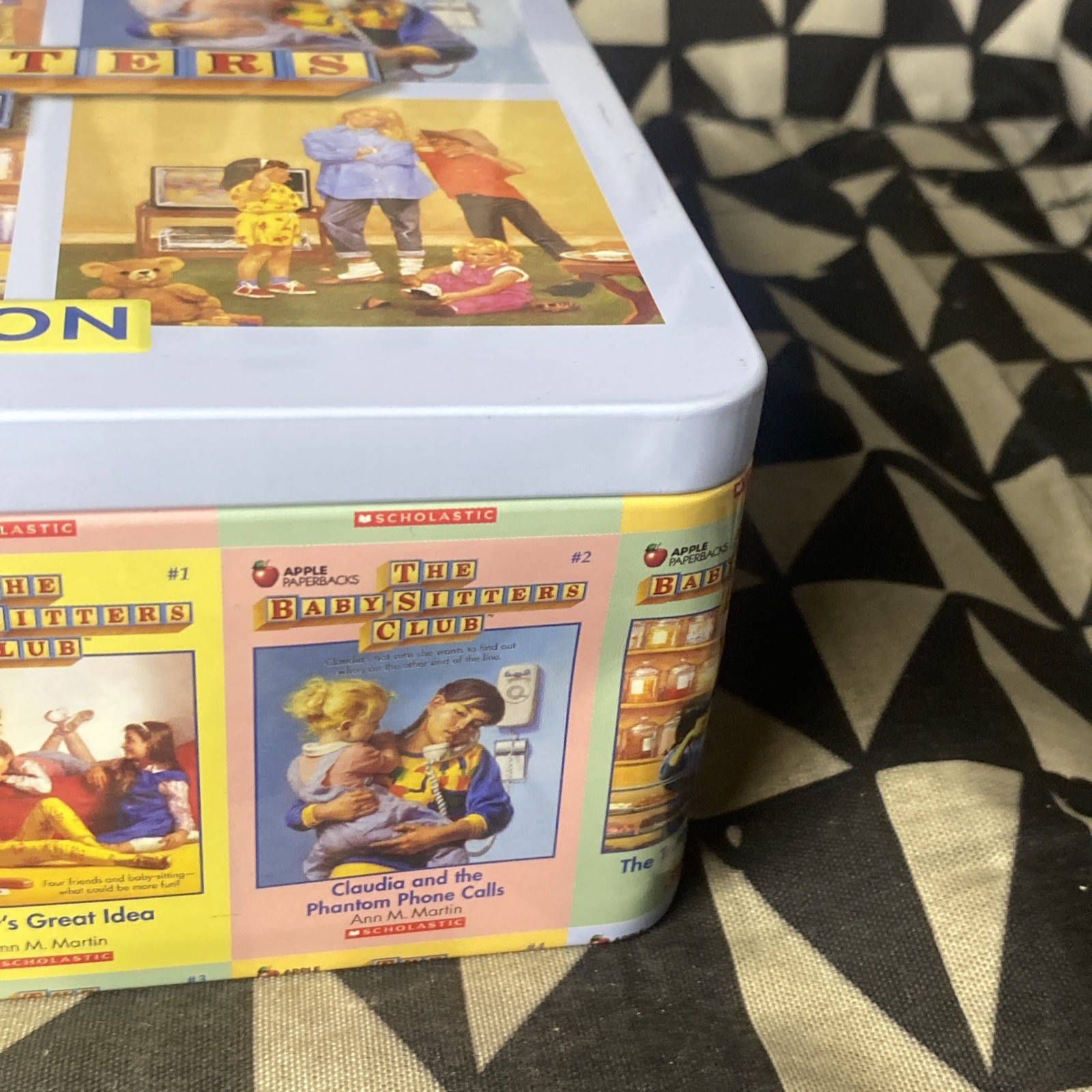 The BabySitters Club Book Collection #1-6 In Retro Tin Collectors Box Ann Martin