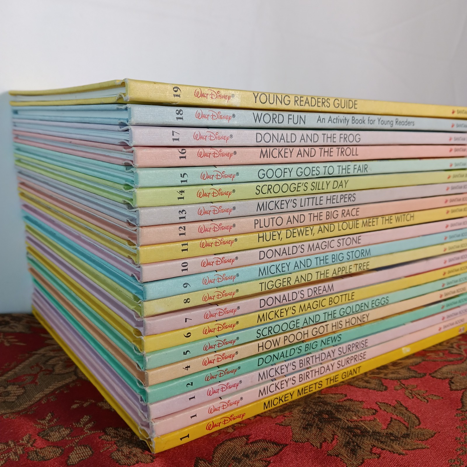 Mickey’s Young Reader’s Library – Choose Your Lot – Bantam Books Hardcover