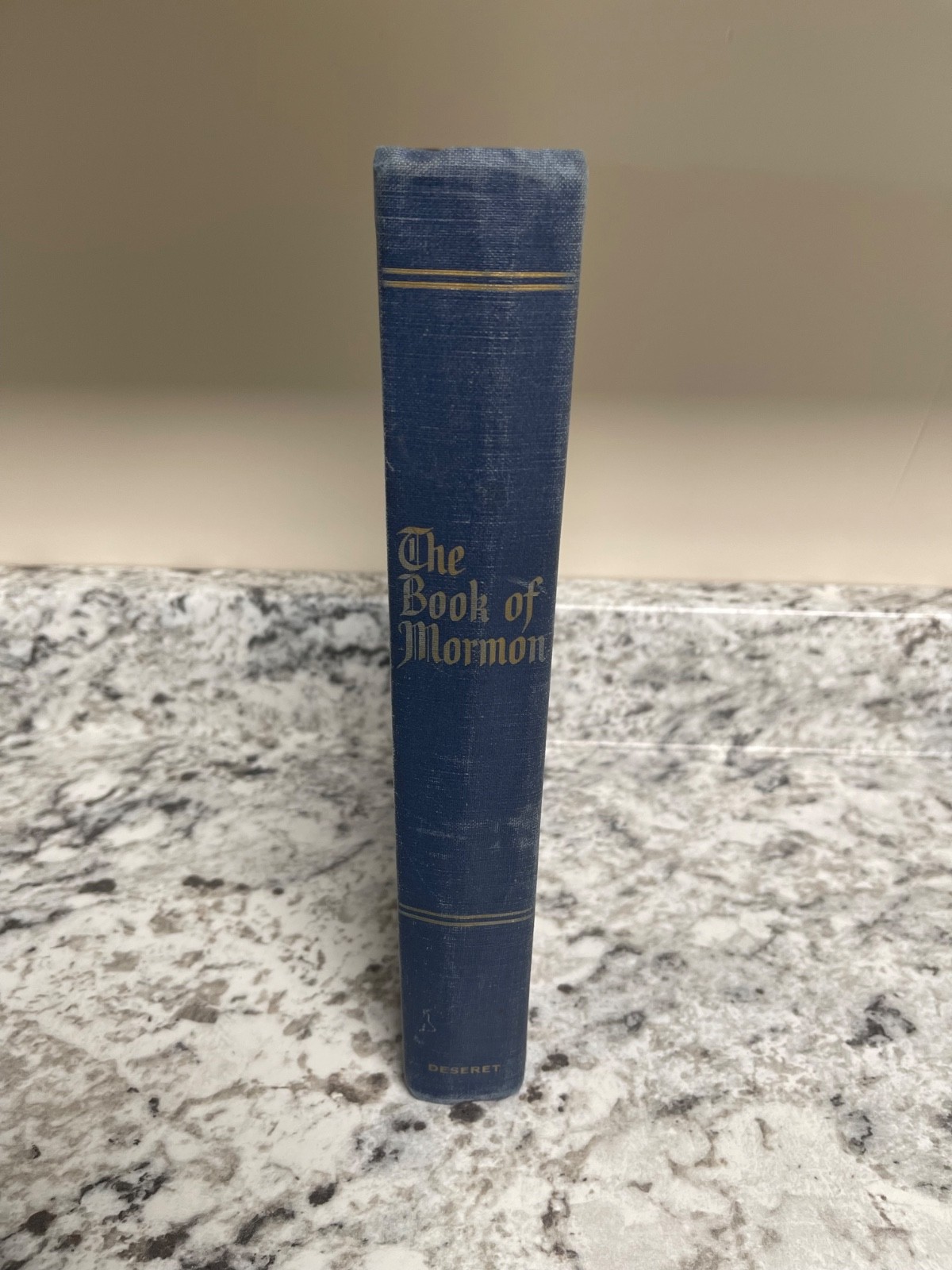 BOOK OF MORMON (Hard cover LARGE PRINT) 1960’s Retro – Retired, Pictures & Maps