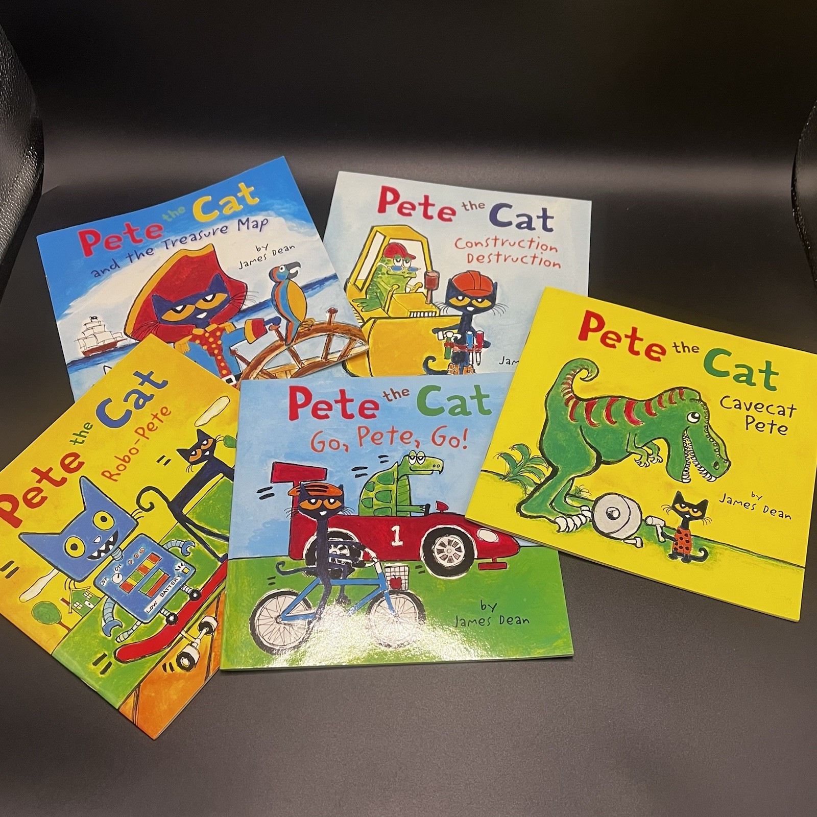 Set of 5 Pete the Cat Books by James Dean Age 4-8