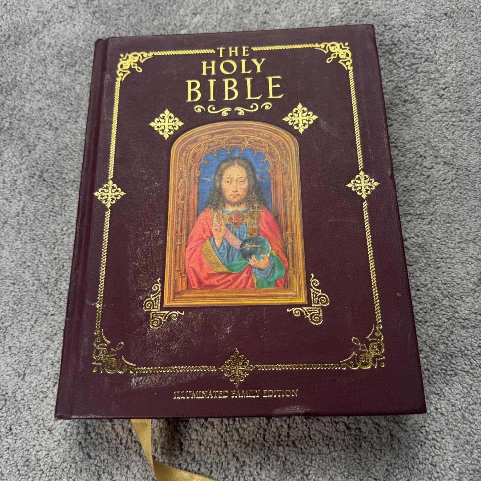 The Holy Bible, Illuminated Family Edition Skyhorse Publishing 2000 Clean
