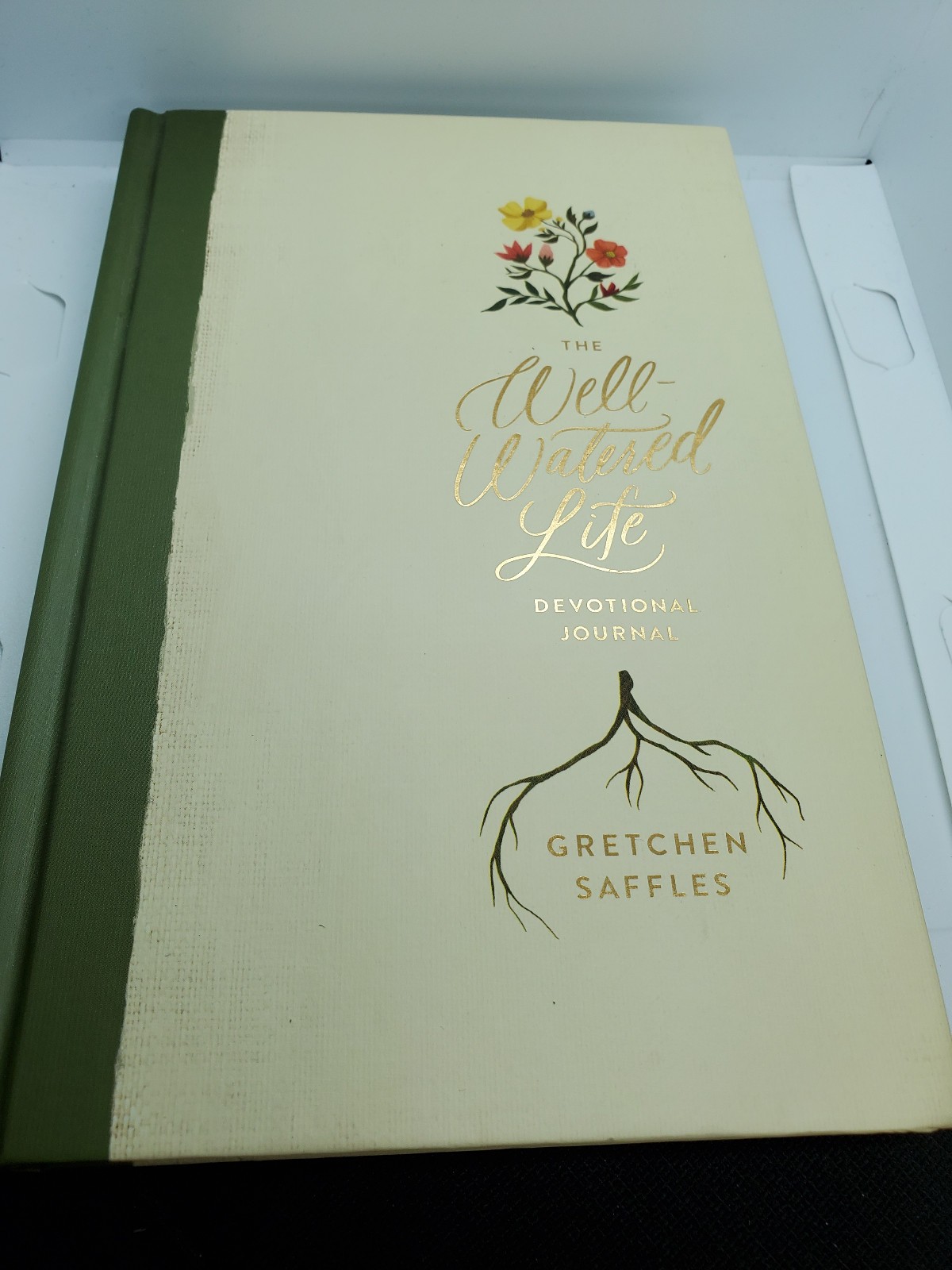 The Well-Watered Life Devotional Journal Gretchen Saffles Tyndale 2021 hardcover