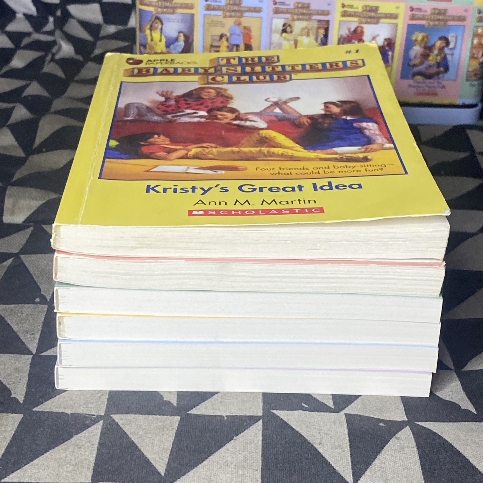 The BabySitters Club Book Collection #1-6 In Retro Tin Collectors Box Ann Martin