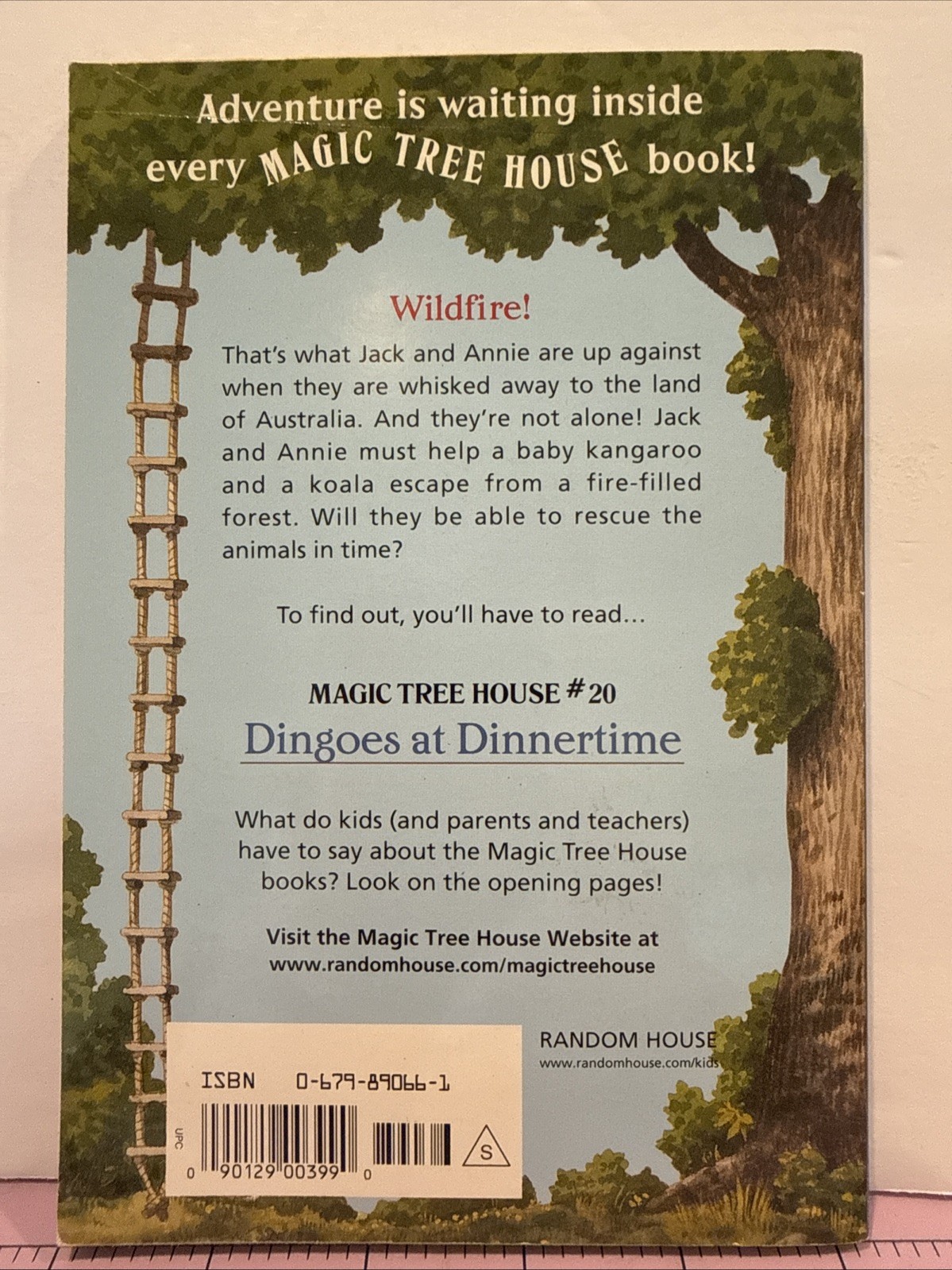 Magic Tree House Dingoes at Dinnertime #20 by Mary Pope Osborne