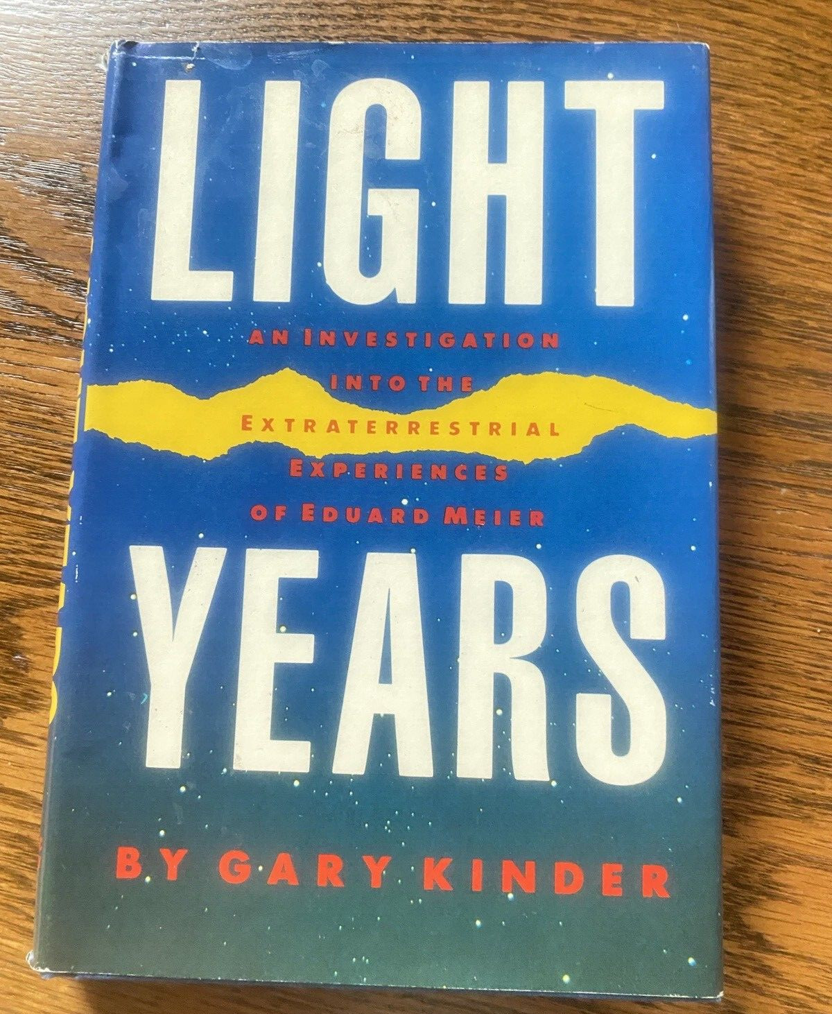 Light Years Hardcover Gary Kinder Aliens