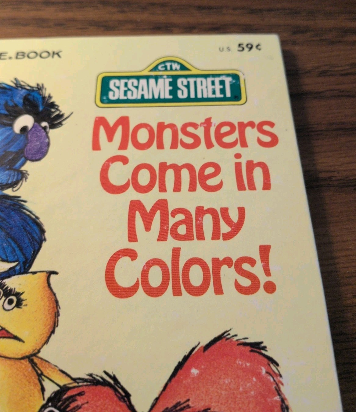 Monsters Come In Many Colors Sesame Street A Tell-A-Tale Book Whitman 1980