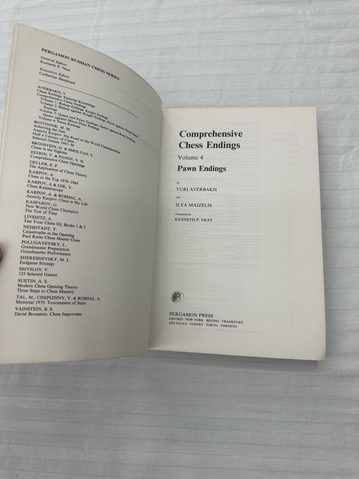 COMPREHENSIVE CHESS ENDINGS, VOL. 4: PAWN ENDINGS By Yuri Averbakh & Ilya
