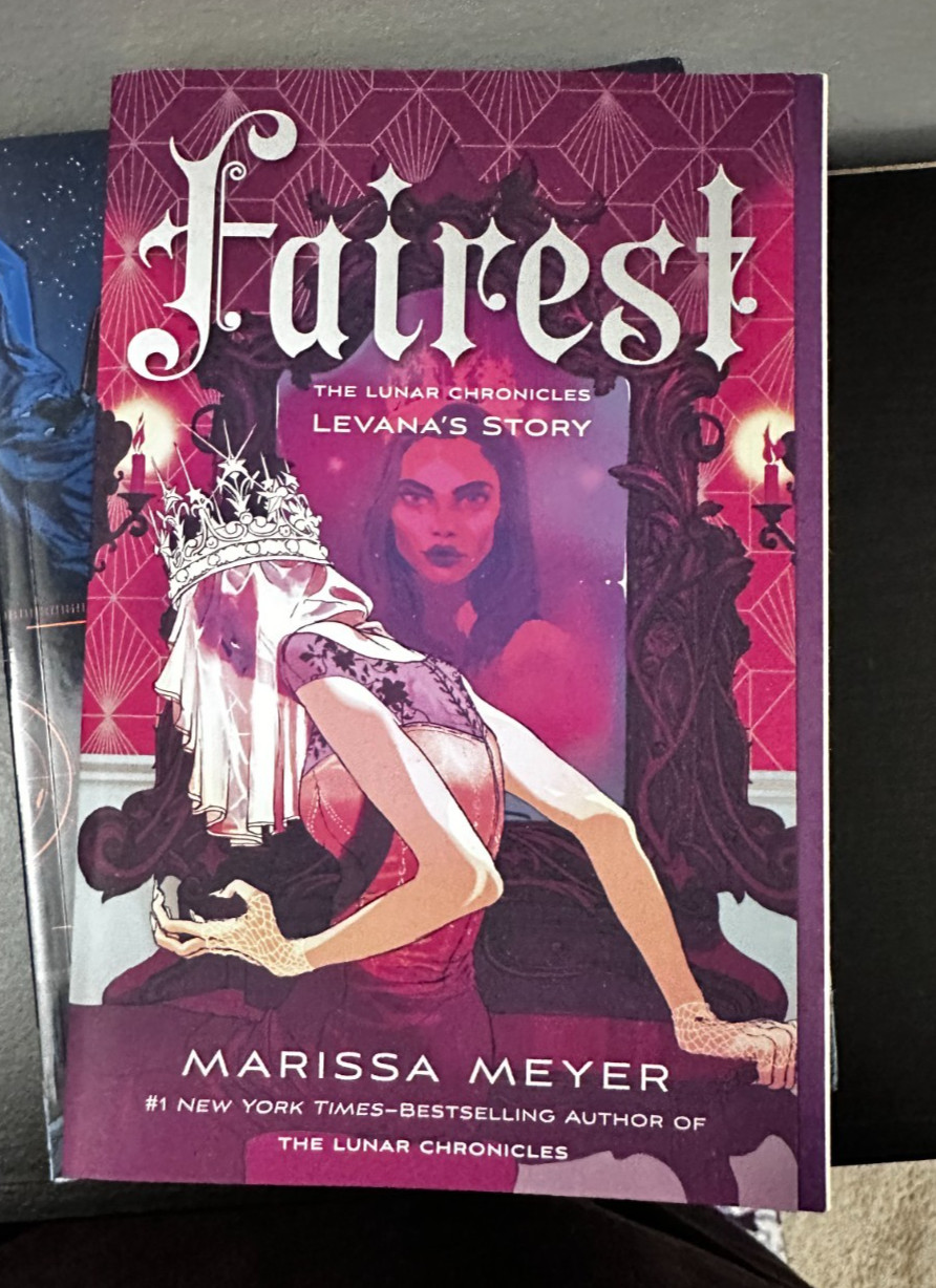 The Lunar Chronicles & Wires and Nerve Book Set Marissa Meyer – SEE Description