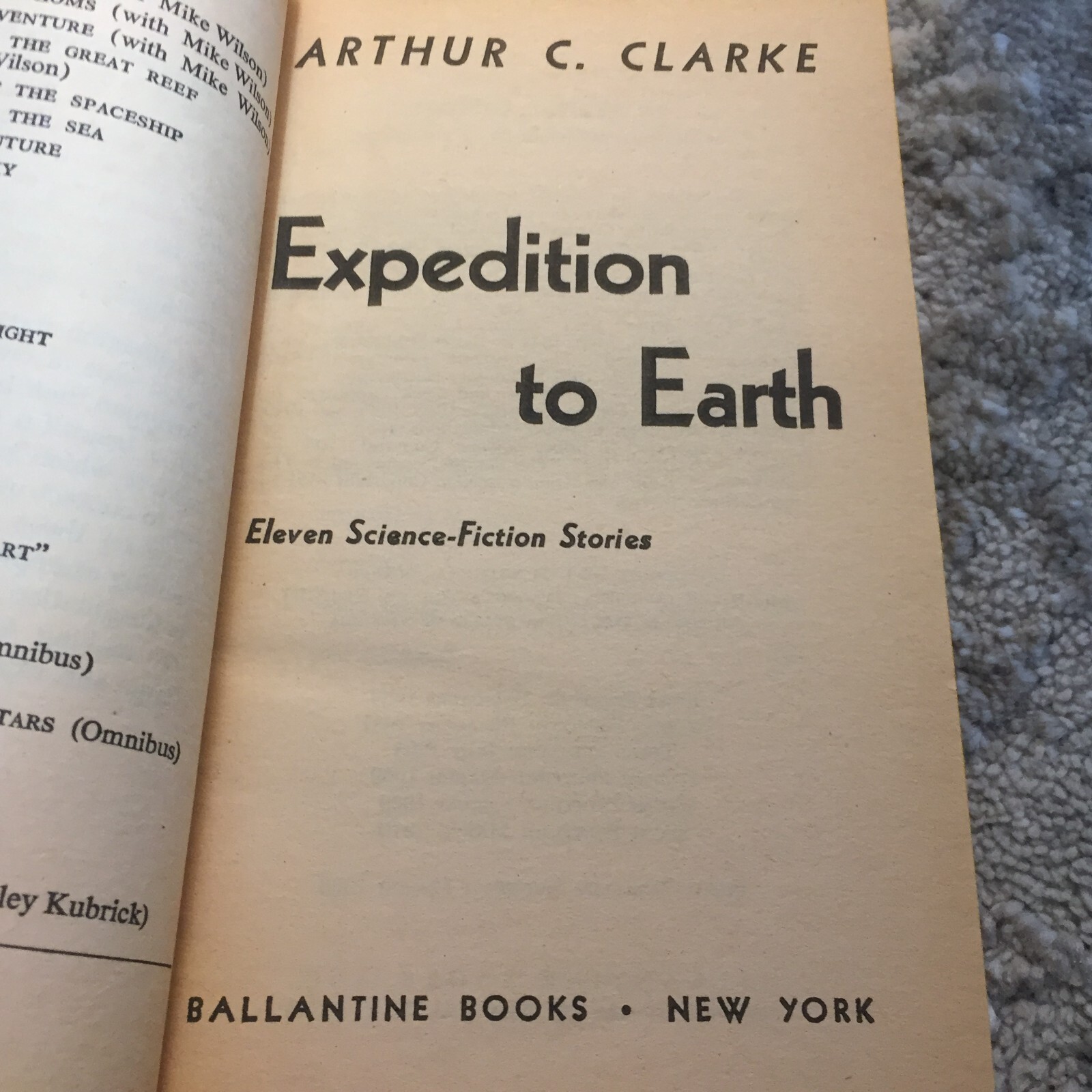 Expedition To Earth Science Fiction Paperback Book by Arthur C. Clarke 1970