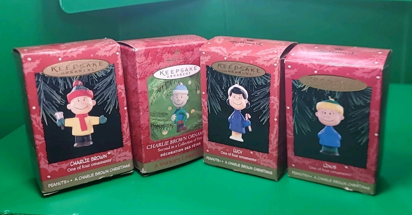 4 -HALLMARK-KEEPSAKE ORNAMENT, PEANUTS, A CHARLIE BROWN CHRISTMAS 1″X2″INCHES.