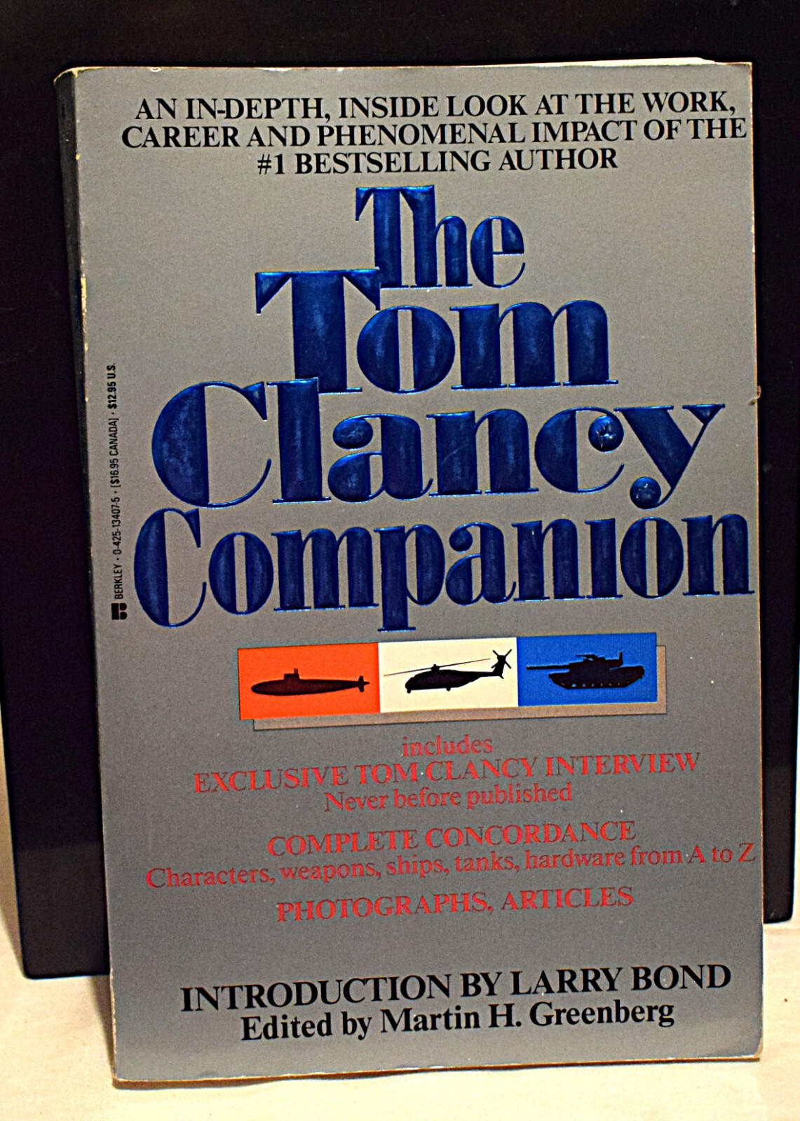 The Tom Clancy Companion – By Greenberg, Martin H – Paperback ~ 370 pages