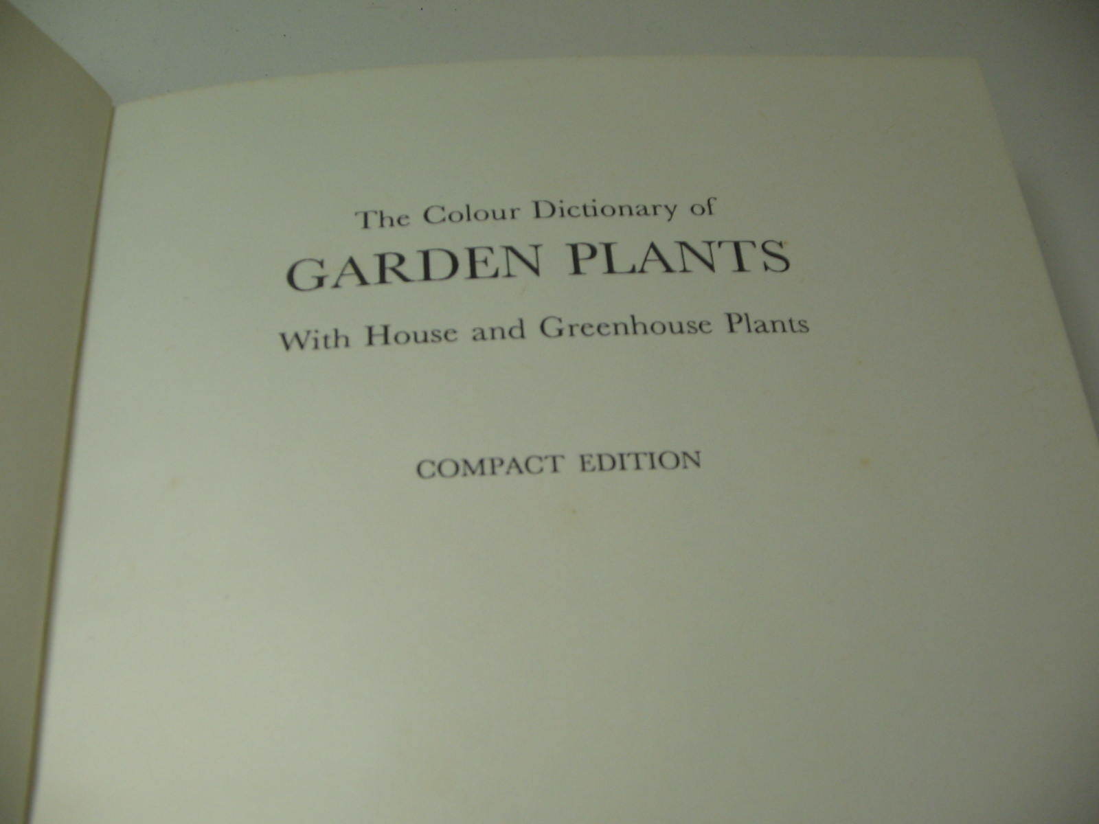 The Colour Dictionary of Garden Plants ~ By Roy Hay and Patrick M. Synge ~ HC/DJ