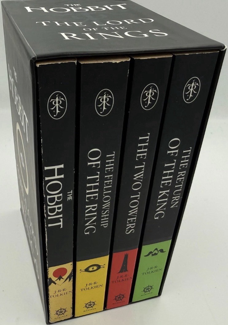 Hobbit and the Lord of the Rings Boxed Set : The Hobbit / the Fellowship of the
