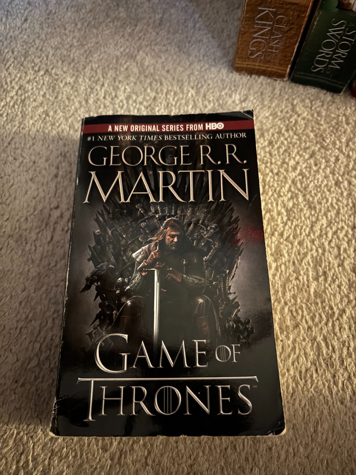 Game of Thrones Books 1-5 Paperback Box Set – A Song of Ice and Fire