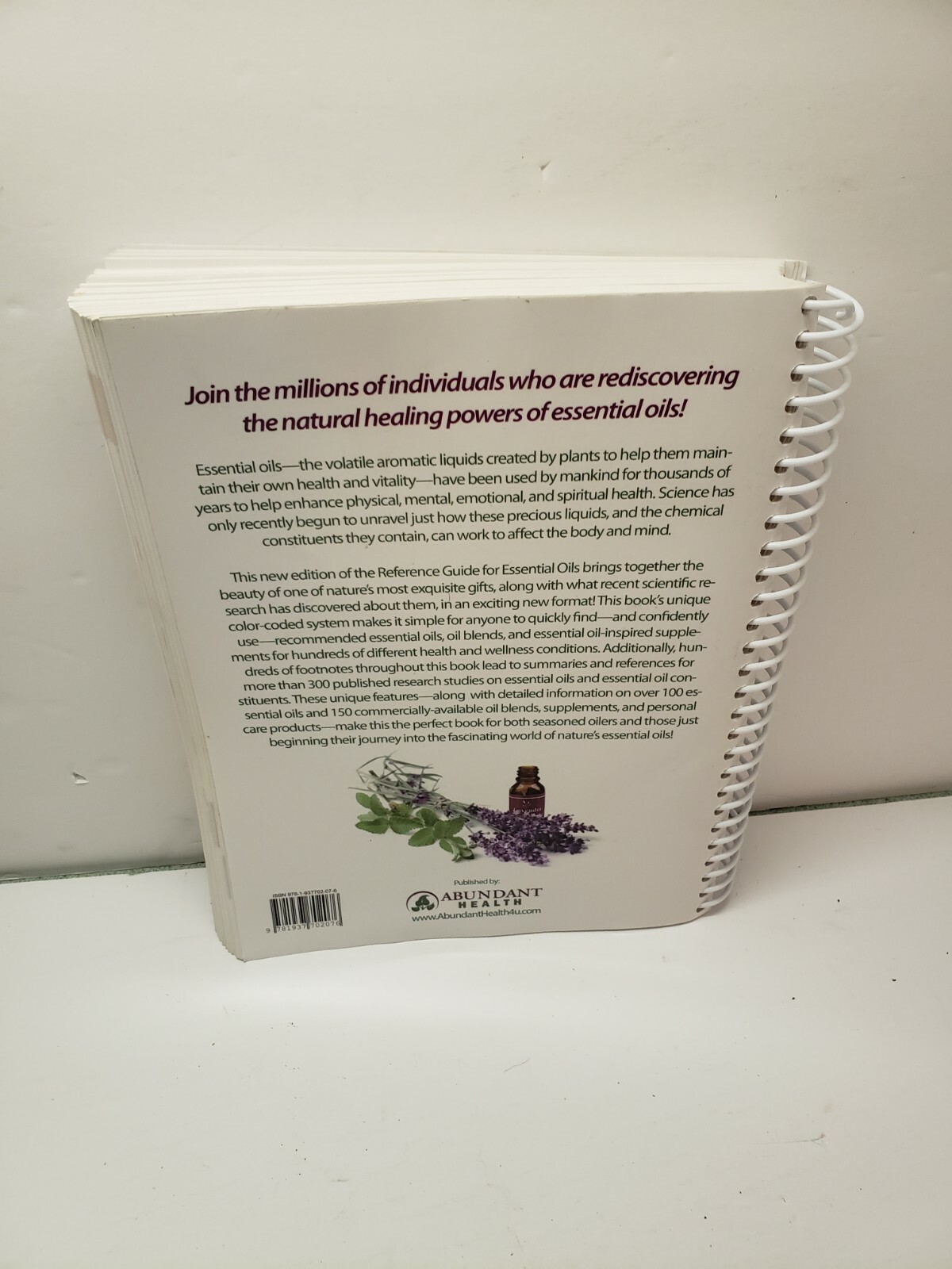 Reference Guide for Essential Oils Soft Cover 2013 — Connie and Alan Higley