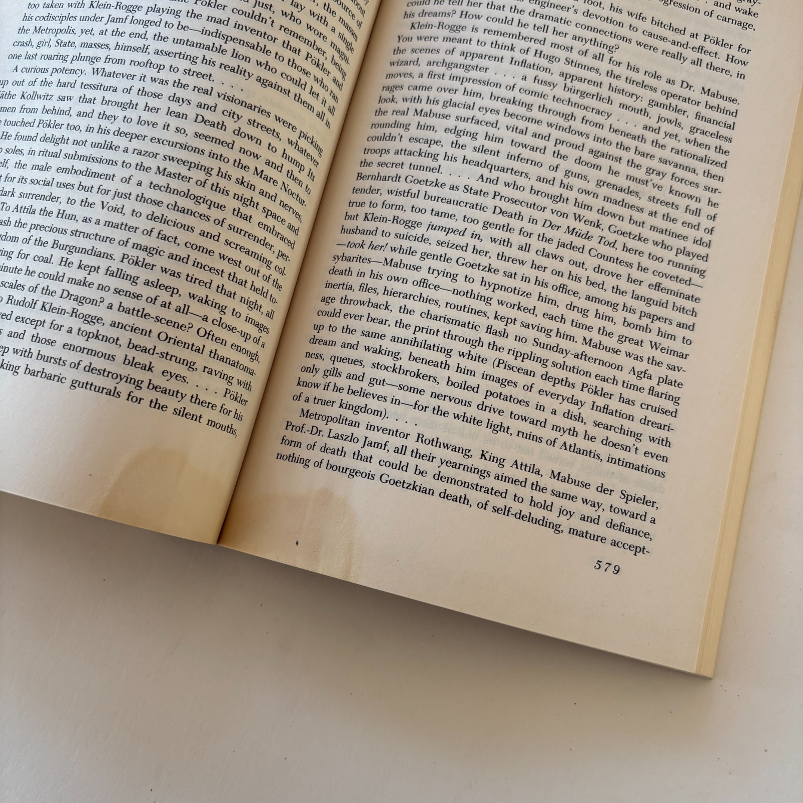 GRAVITY’S RAINBOW THOMAS PYNCHON 1987 Penguin PB