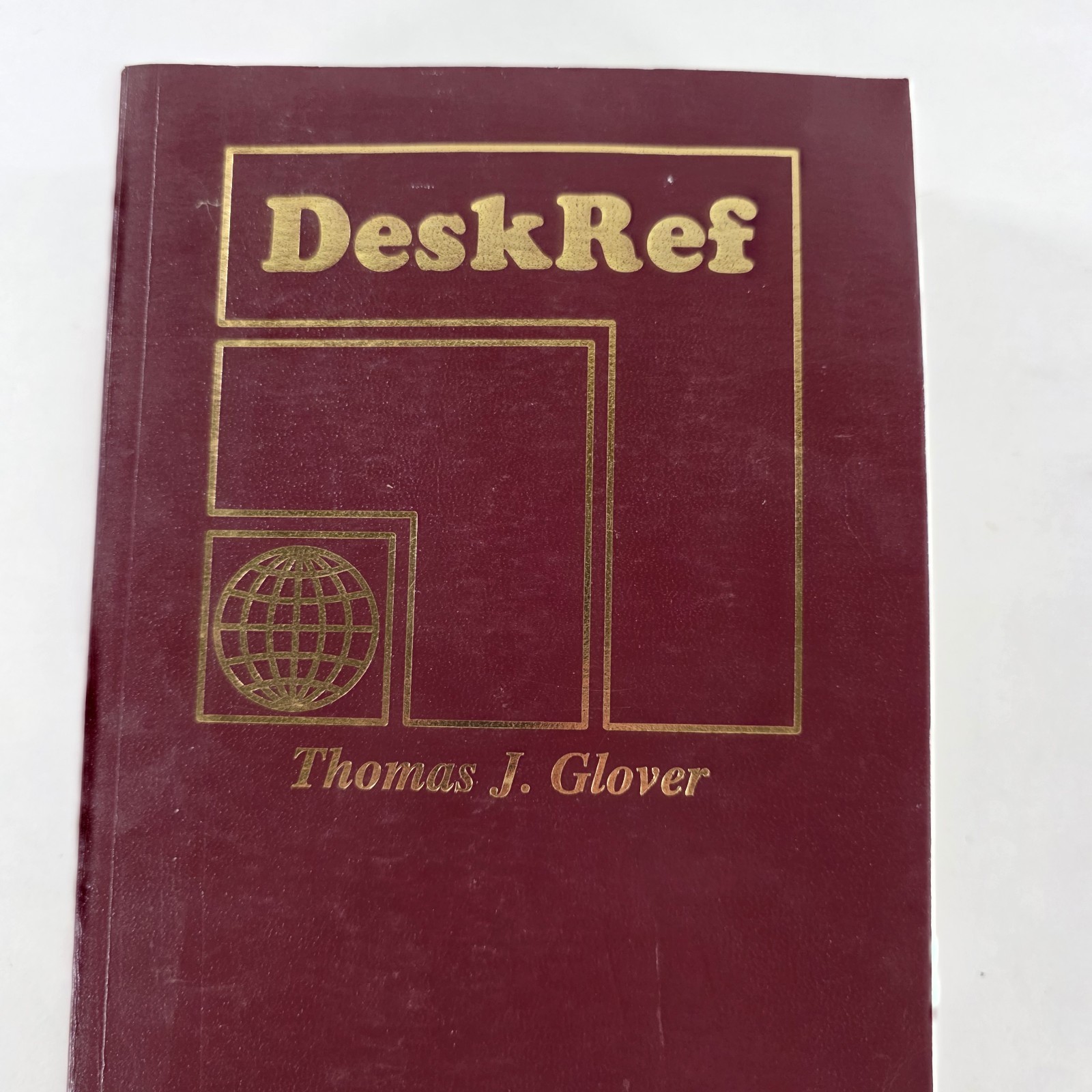 DESK REF By Thomas J Glover & Richard A Young – Excellent 2nd Edition Book