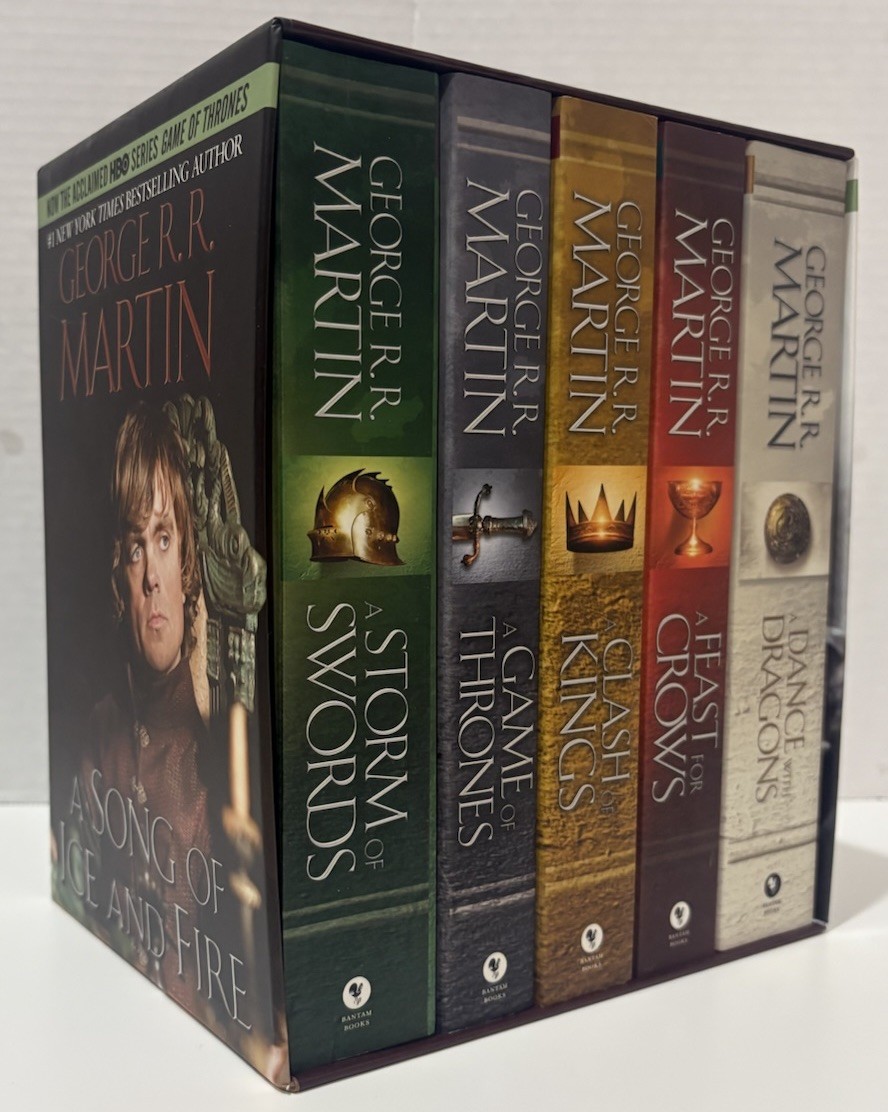 GEORGE R. R. MARTIN’S A GAME OF THRONES 5-BOOK BOXED SET SONG OF ICE AND FIRE