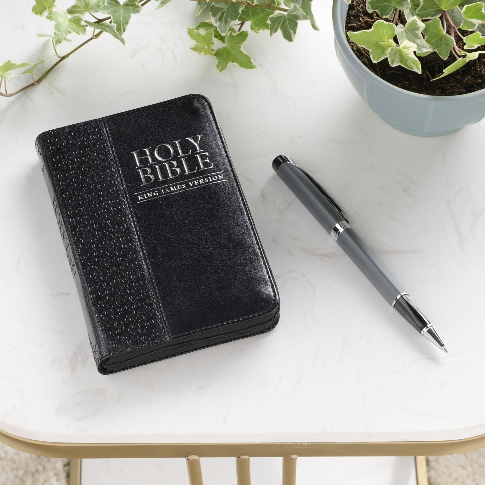 KJV Holy Bible, Mini Pocket Bible – Zippered Black Faux Leather