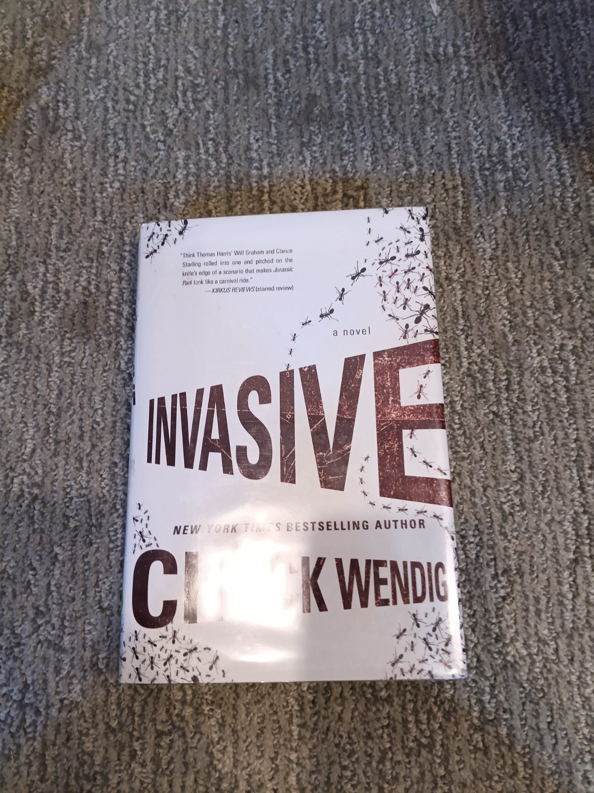 Invasive Chuck Wendig Harper Voyager Sci-Fi Thriller Paperback (2016) [VG]