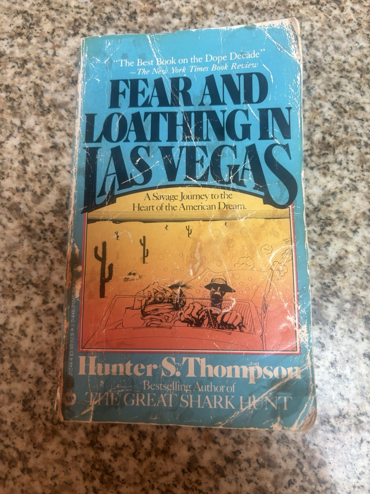 Fear & Loathing in Las Vegas Hunter S Thompson 1st Warner Printing Paperback1982