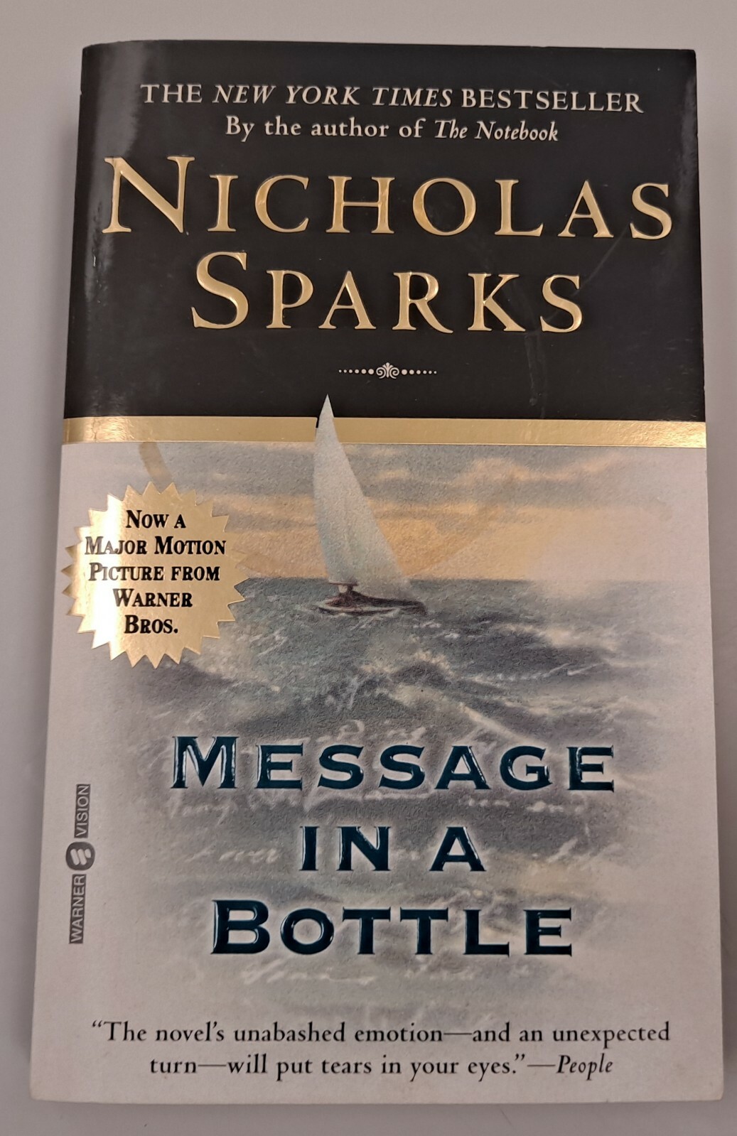 Message in a Bottle by Nicholas Sparks, 1999 (1st PB printing), 370 pages