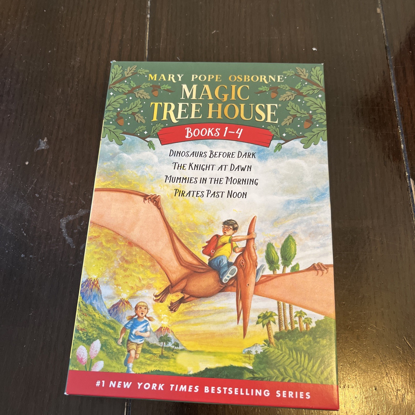 Magic Tree House Boxed Set, Books 1-4: Dinosaurs Before Dark, The Knight at …