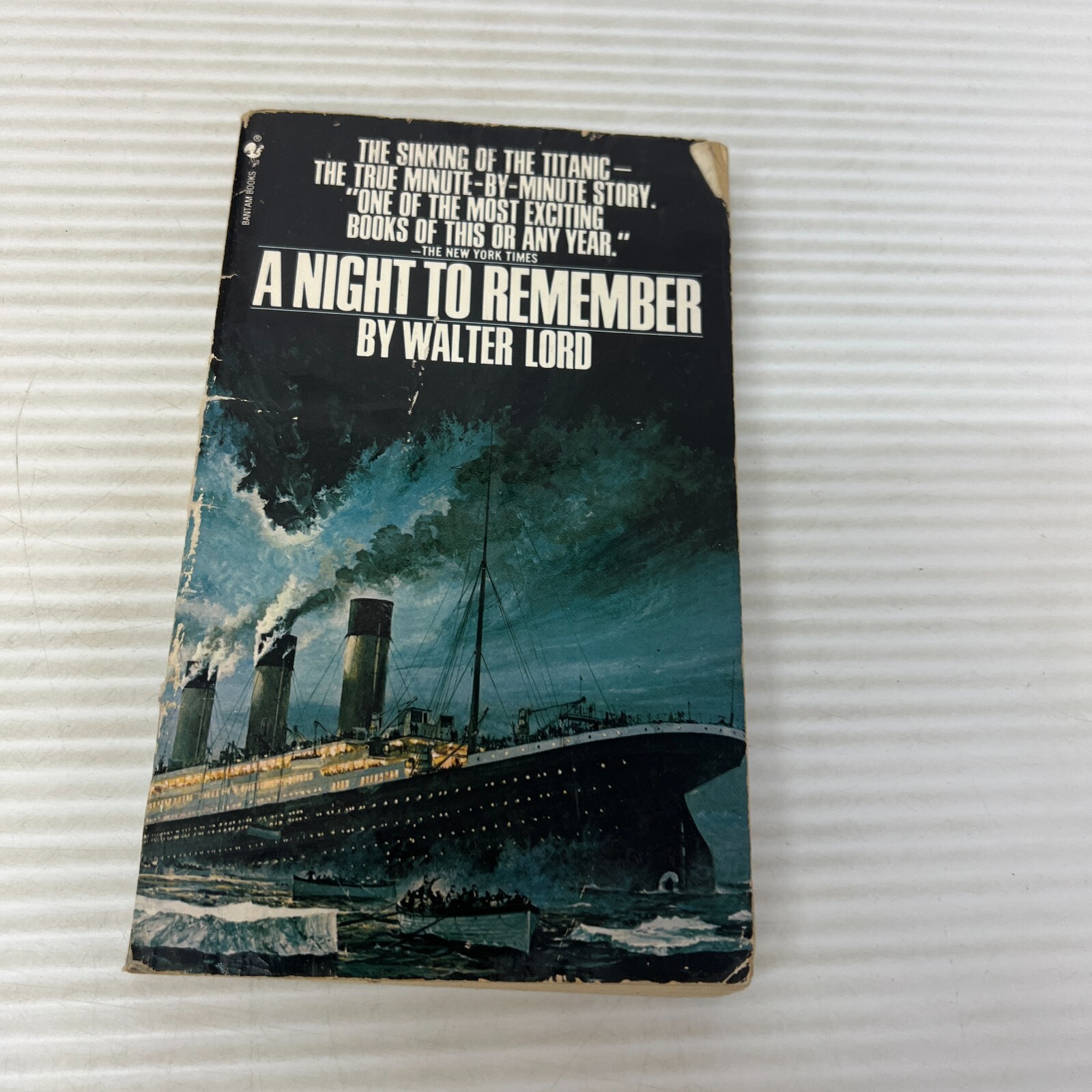 A Night to Remember History Paperback Book by Walter Lord from Bantam 1956