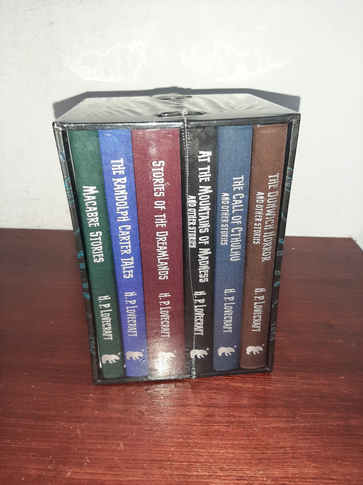 The H. P. Lovecraft Collection 6 Vol Mountains of Madness, Cthulhu, Dunwich
