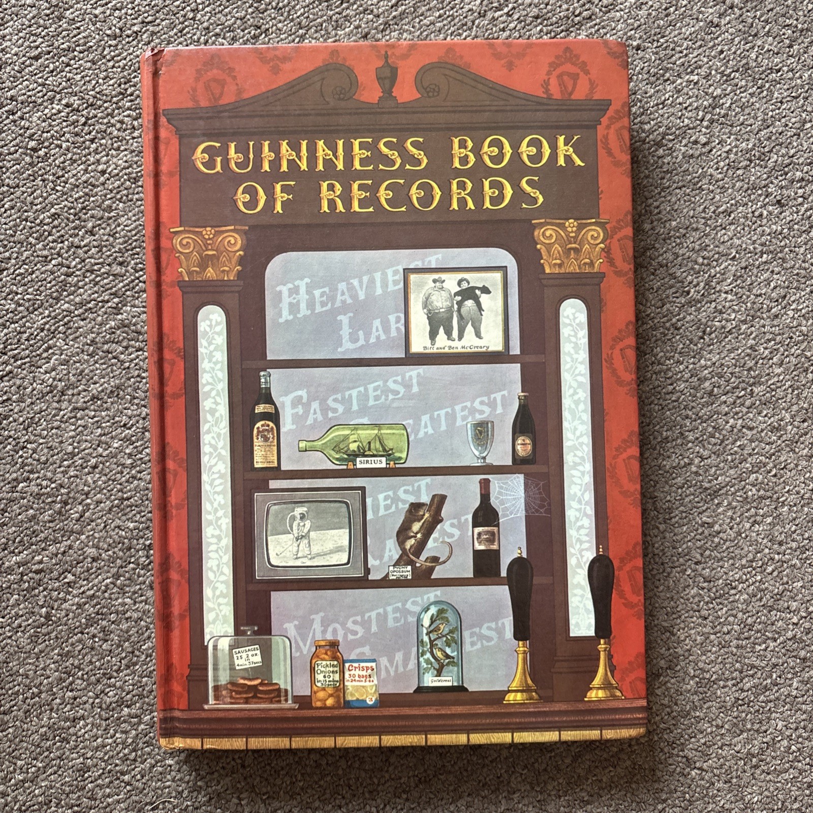 Guinness World Book Of Records 1, 18th Edition (1971) Vintage Book Novel, Facts