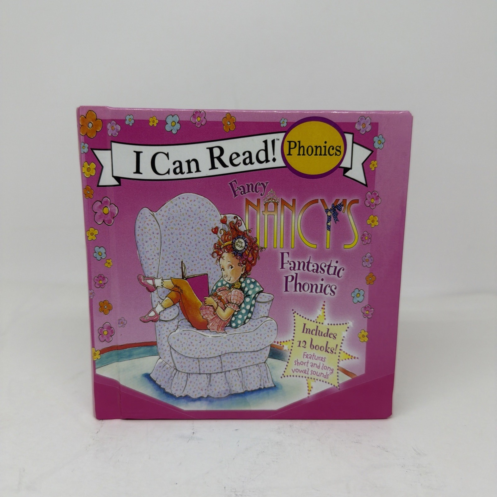 Fancy Nancy’s Fantastic Phonics- Short & Long Vowel Sounds- 12 Bks In 1 Reader