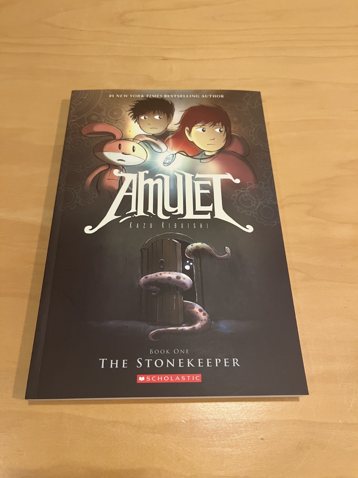 Amulet Books 1-8 Box Set Kazu Kibuishi Scholastic 2018 Graphic Novel Paperback