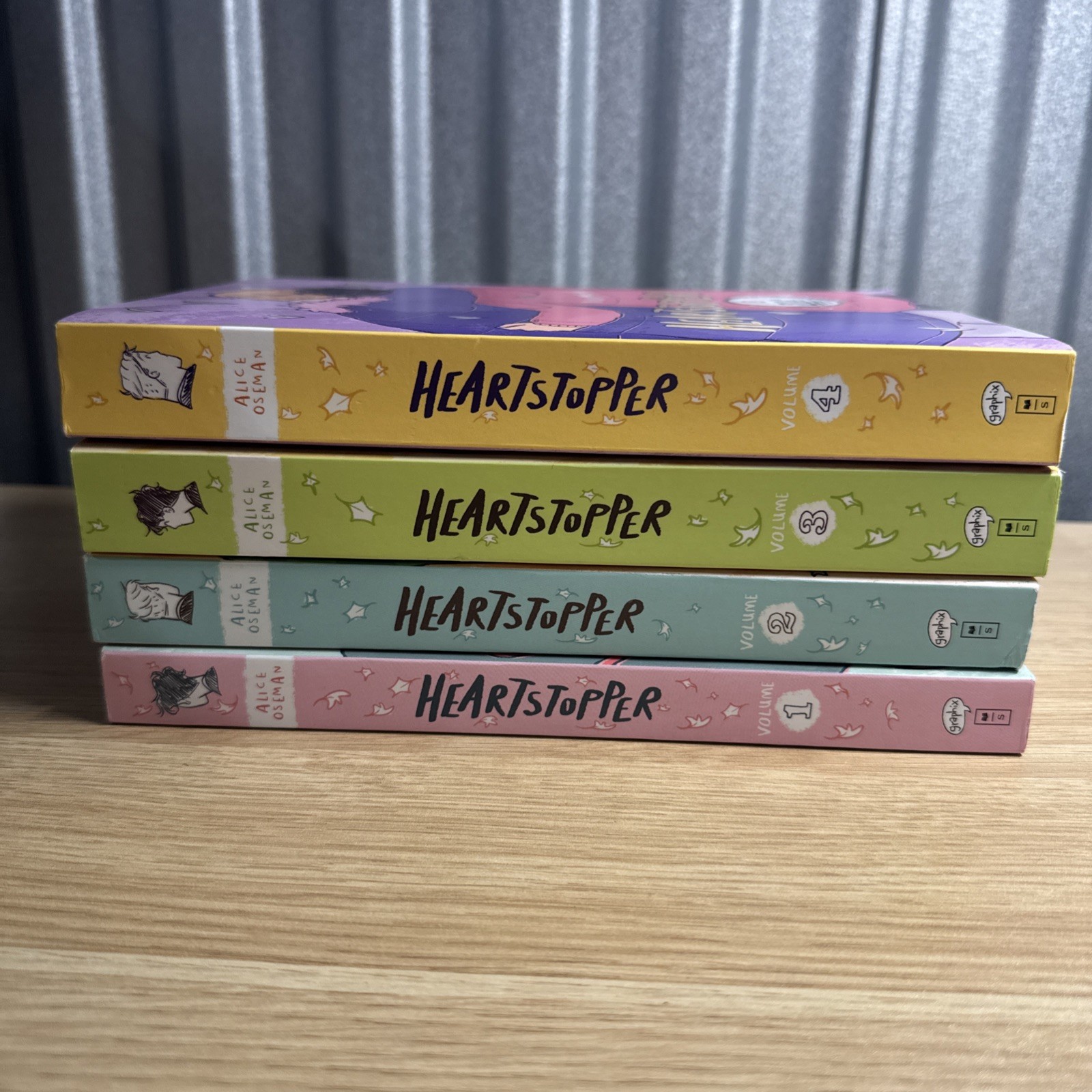 Heartstopper Series Volume 1-4 Books Set By Alice Oseman