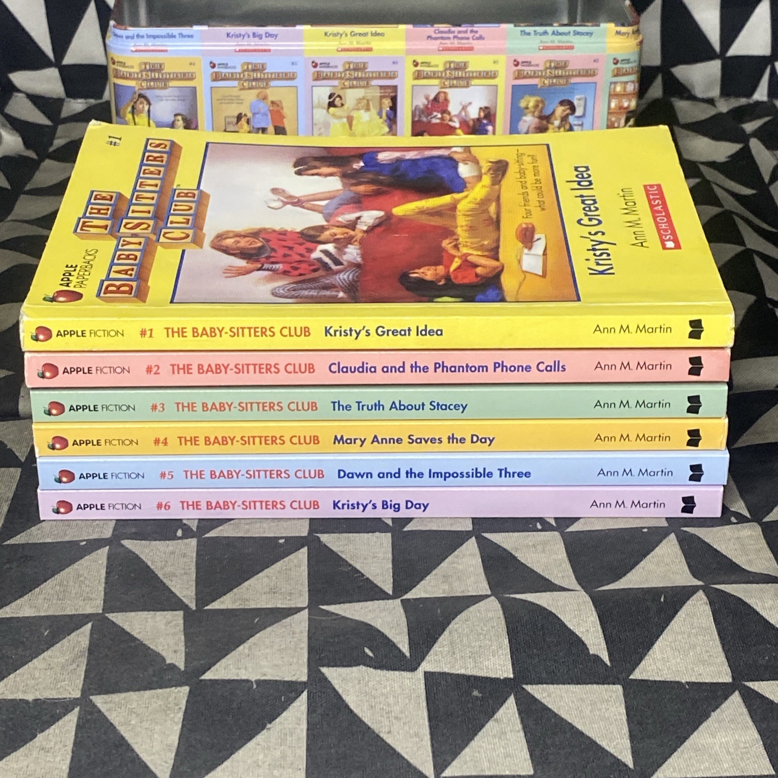 The BabySitters Club Book Collection #1-6 In Retro Tin Collectors Box Ann Martin