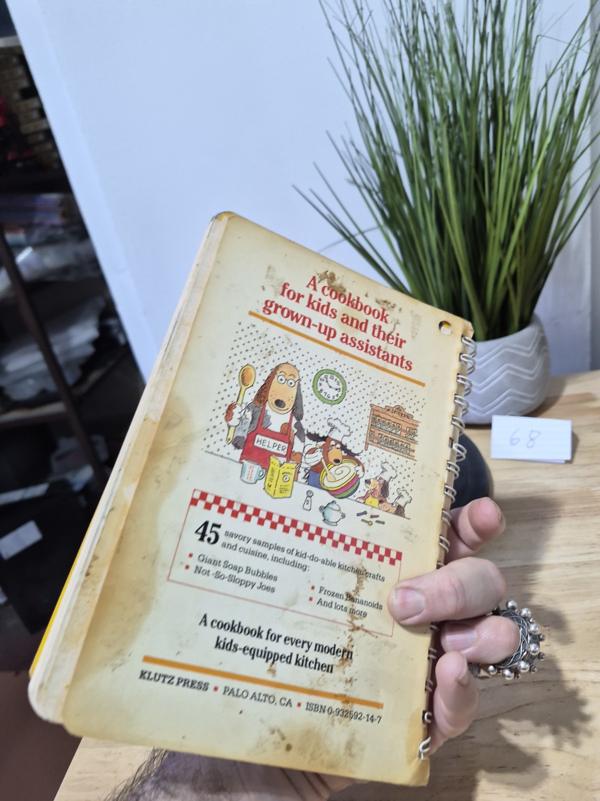 Kids Cooking : A Very Slightly Messy Manual by Klutz Editors (1987) Ringbound