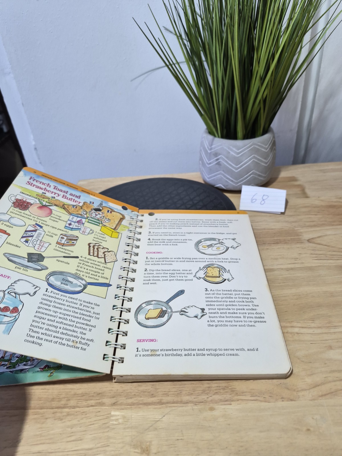 Kids Cooking : A Very Slightly Messy Manual by Klutz Editors (1987) Ringbound